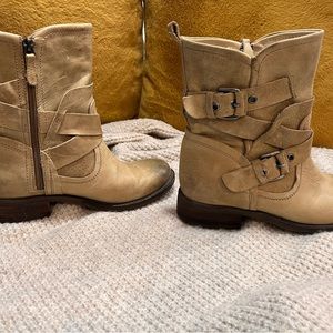 Guess leather boots